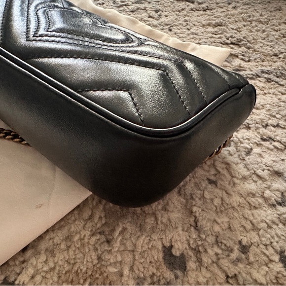 Gucci super mini marmont black bag - Picture 8 of 15